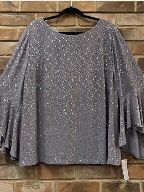 !!NWT!! Alex Evenings Grey Flutter sleeve top 3X